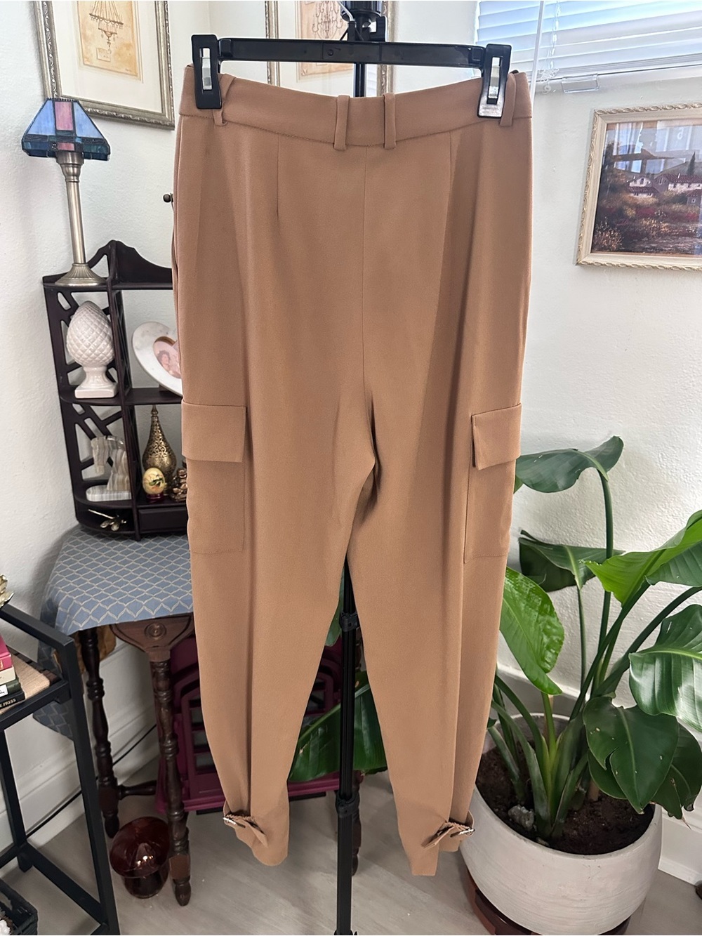 Aritzia Babaton Tan Cargo Joggers - Utility Style - Picture 6 of 8